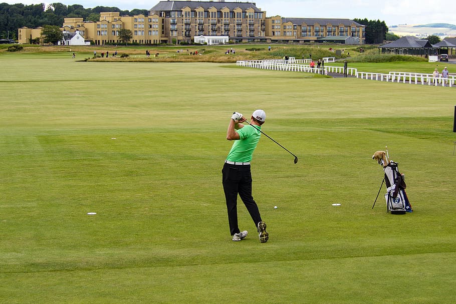 Driving Directly Into The Fairway - Building a consistent swing to keep you in bounds